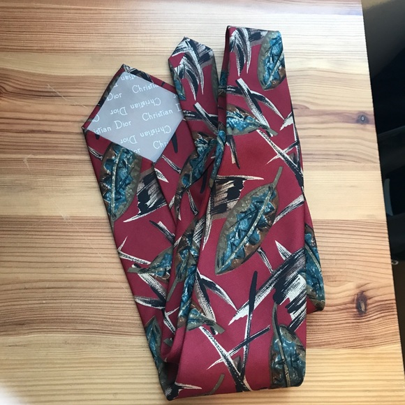 Christian Dior leaf tie - Picture 1 of 3
